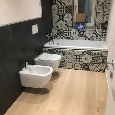 Sanitari sospesi e rubinetterie Marca Ideal Standard